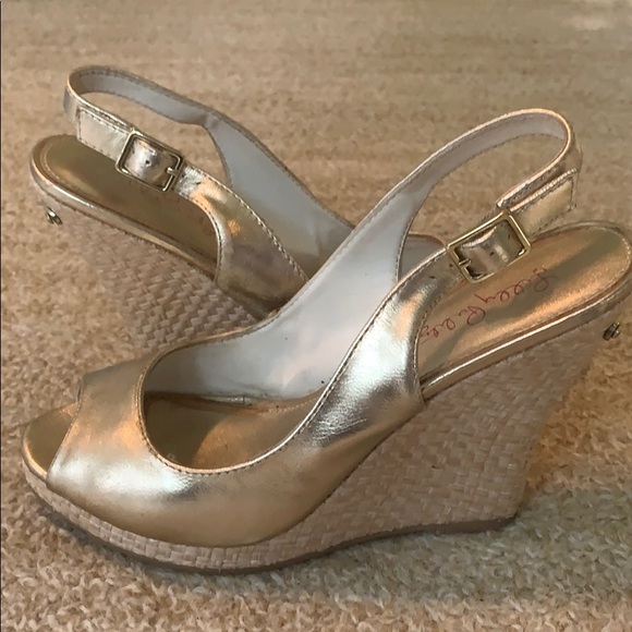 Lilly Pulitzer Shoes Lilly Pulitzer Kristin Wedge Gold Poshmark
